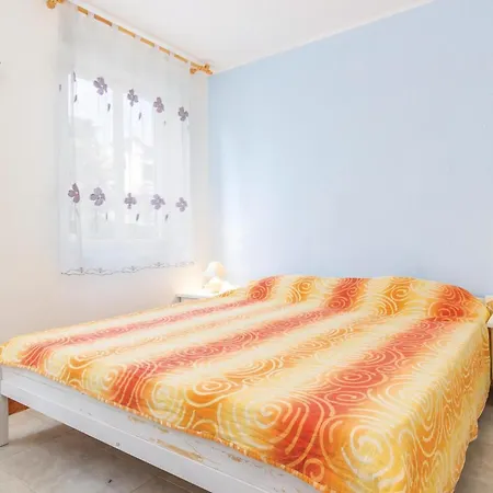 Amazing Apartment In Rovinj With Wifi Exterior photo