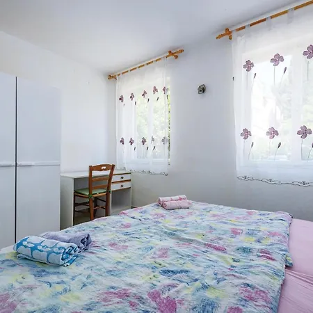 Amazing Apartment In Rovinj With Wifi Exterior photo