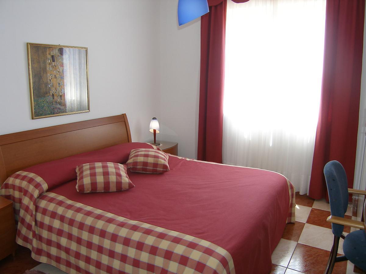 Apartment Amazing In With Wifi Rovinj